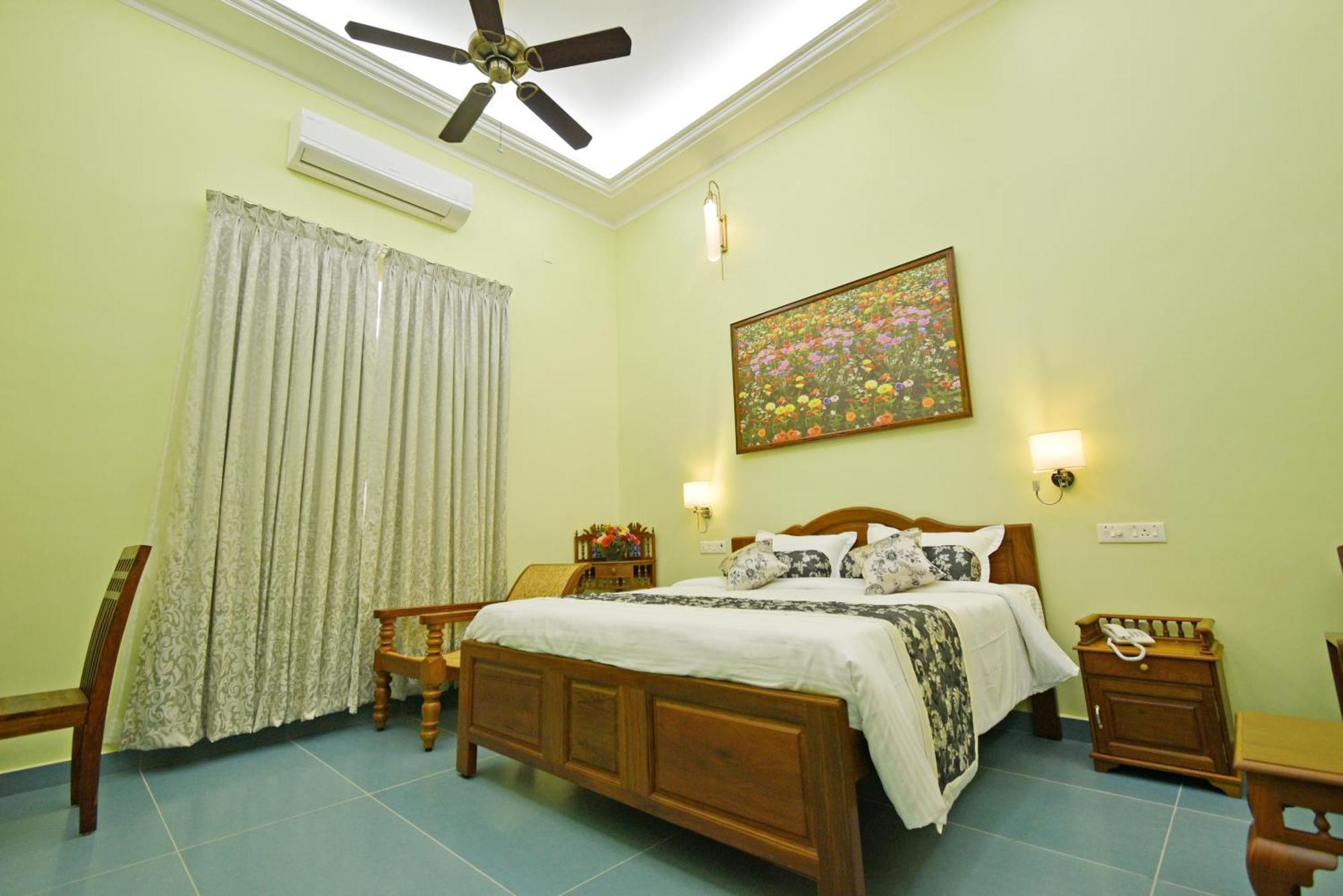 Le Colonial Suites Ποντισερί Εξωτερικό φωτογραφία