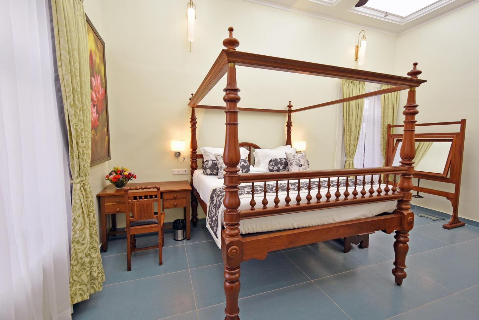 Le Colonial Suites Ποντισερί Εξωτερικό φωτογραφία