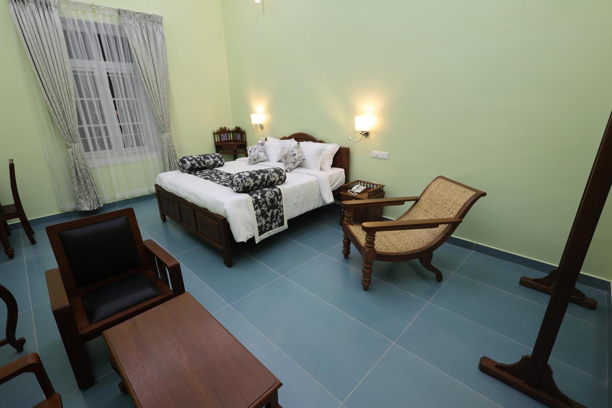 Le Colonial Suites Ποντισερί Εξωτερικό φωτογραφία
