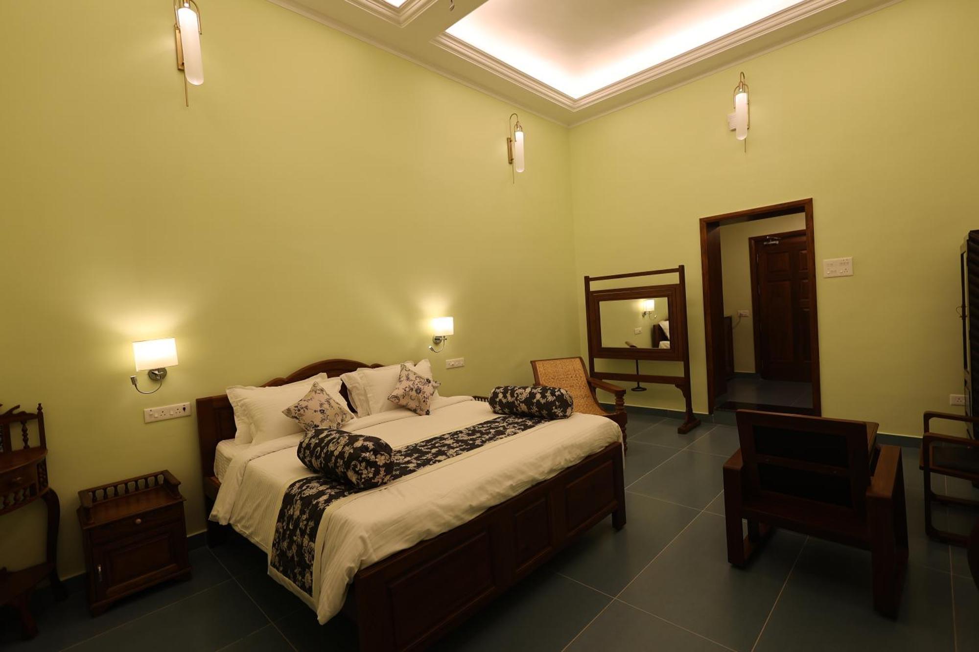 Le Colonial Suites Ποντισερί Εξωτερικό φωτογραφία